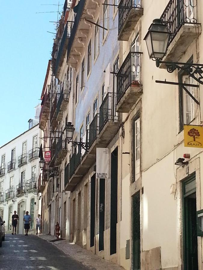 Charming Flat With Balconies Central Chiado District 2 Bedrooms & Ac 19Th Century Building Lisbon Exterior photo